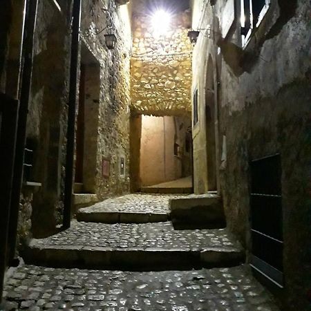 Antico Oratorio Dei Razza Apartment Sermoneta Exterior photo