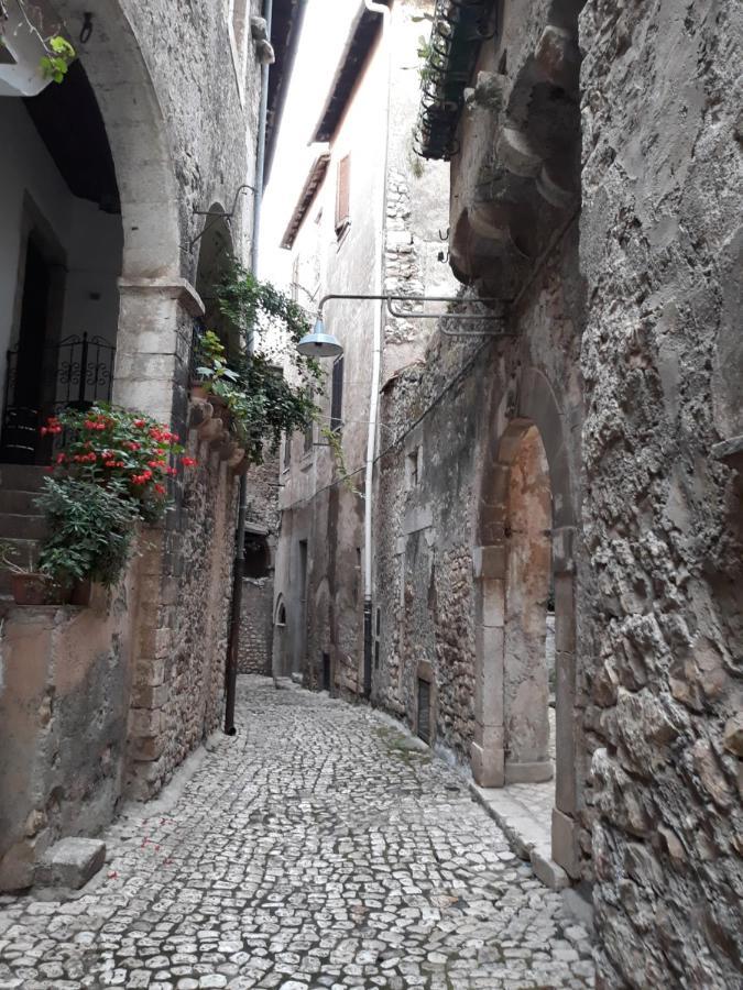 Antico Oratorio Dei Razza Apartment Sermoneta Exterior photo